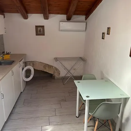 Deni's * Siraküza