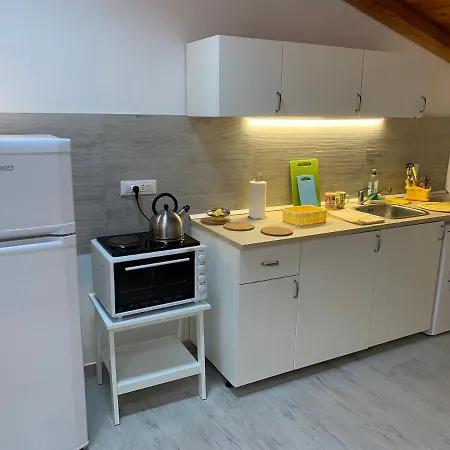 Deni's Apartament Syrakuzy